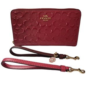 COACH ZIP AROUND WALLET / WRISTLET